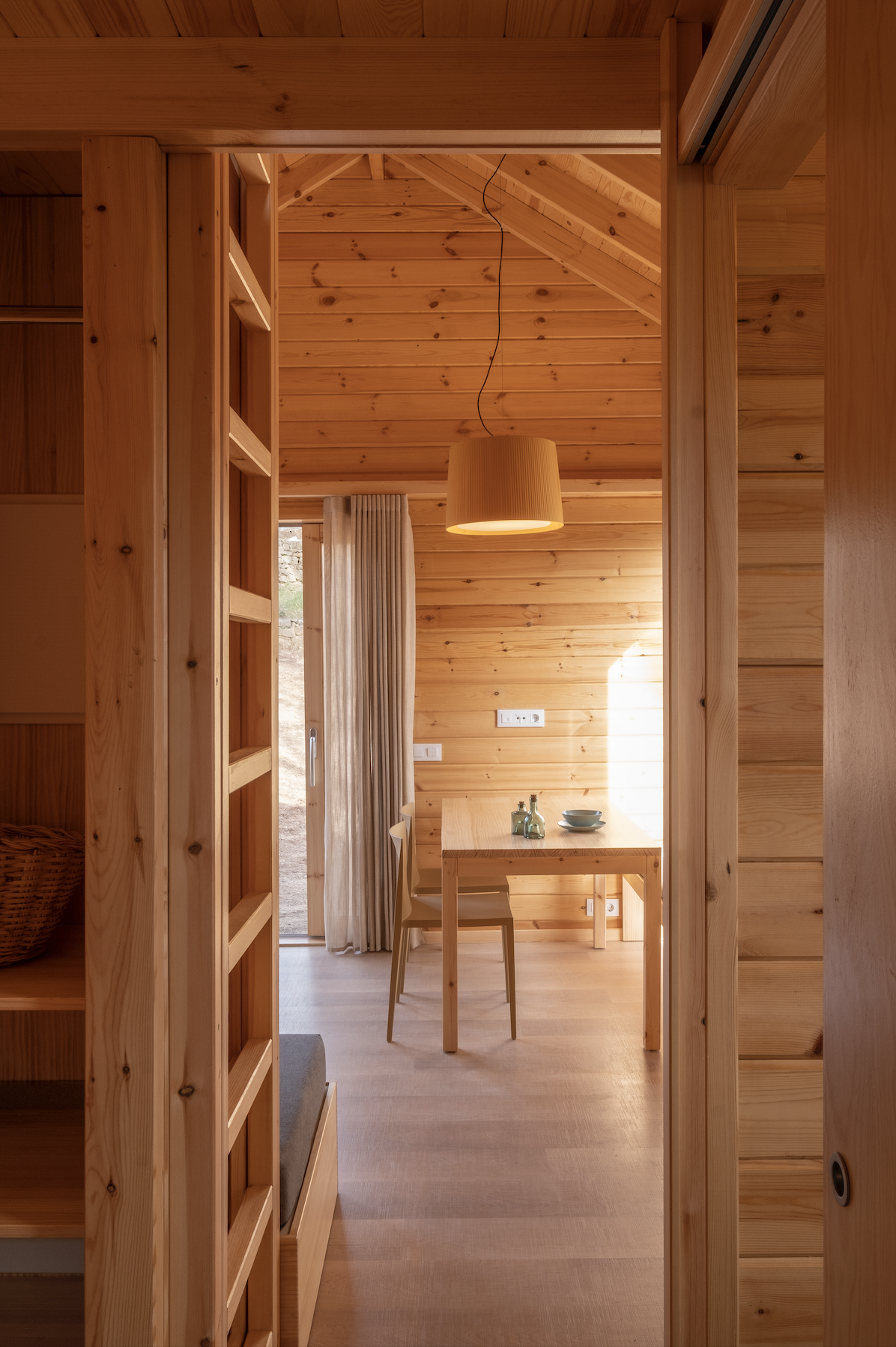 Design minimaliste et fonctionnel